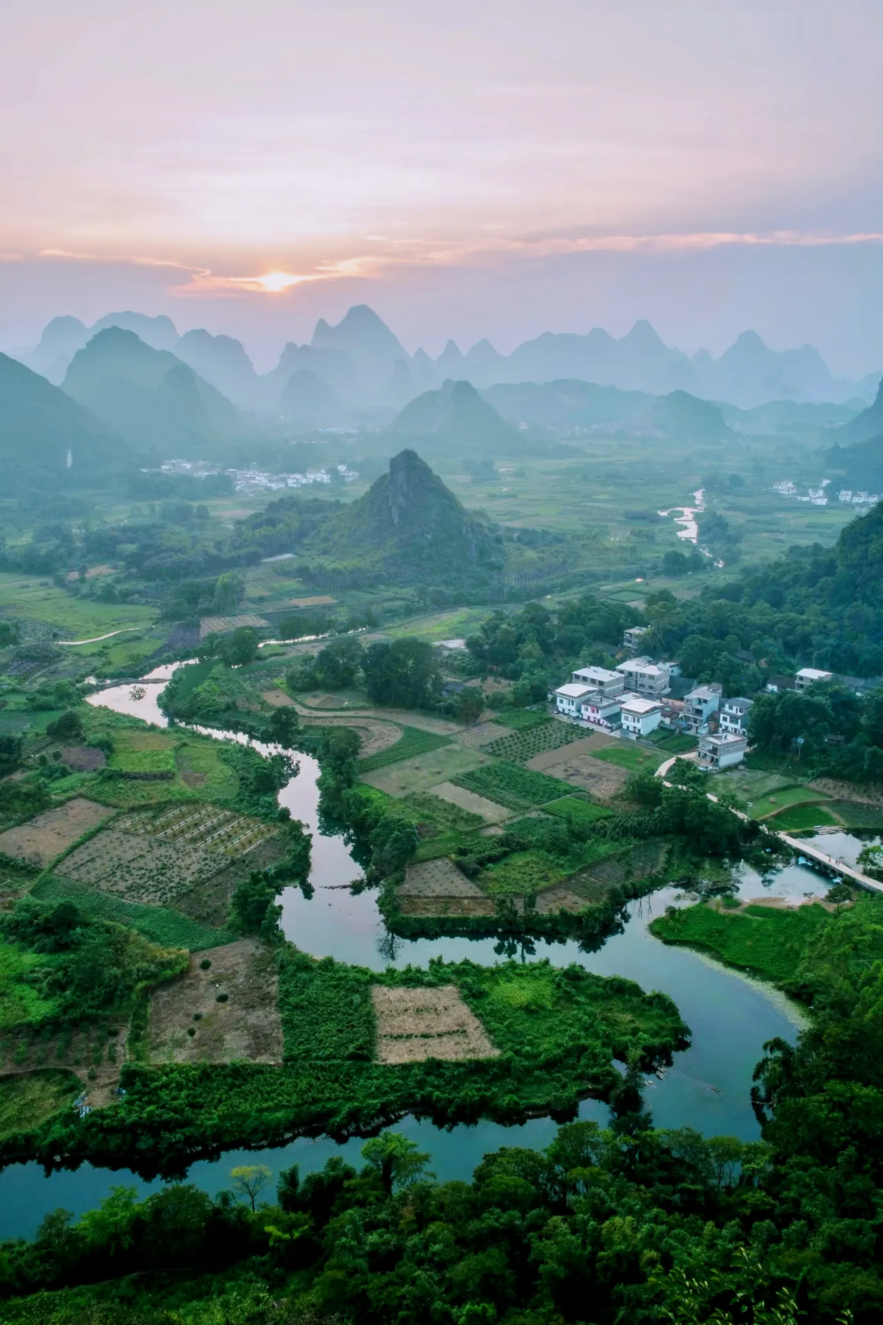 Karst landscape near Guilin. Destination setting; specific visits and arrangements depend on the selected programme.
