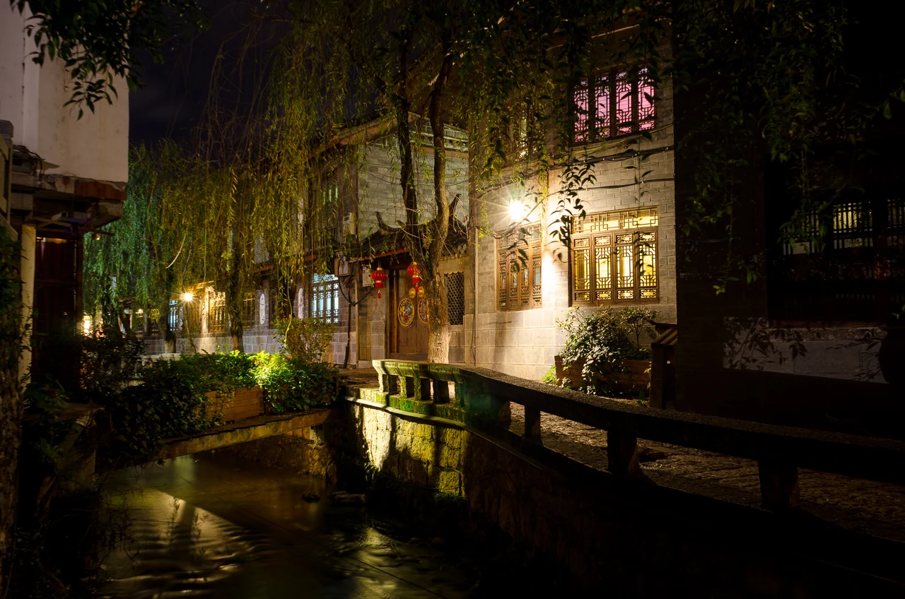 Lijiang Ancient Town — evening view